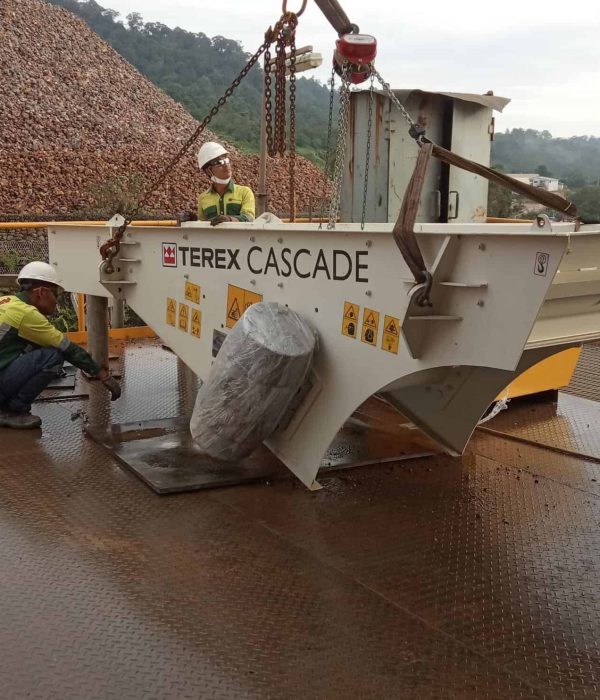 Change Out Belt on Conveyor Belt Magnet 2